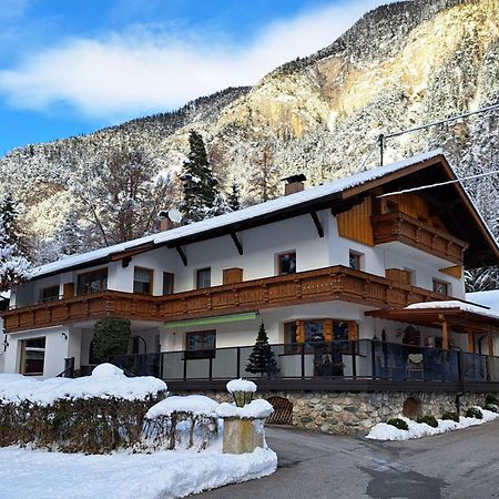 Gaestehaus Almrausch, Ferienanlage Mit Pool Nassereith Zewnętrze zdjęcie