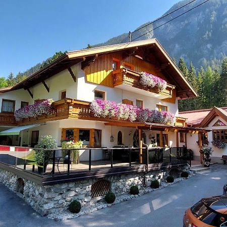 Gaestehaus Almrausch, Ferienanlage Mit Pool Nassereith Zewnętrze zdjęcie
