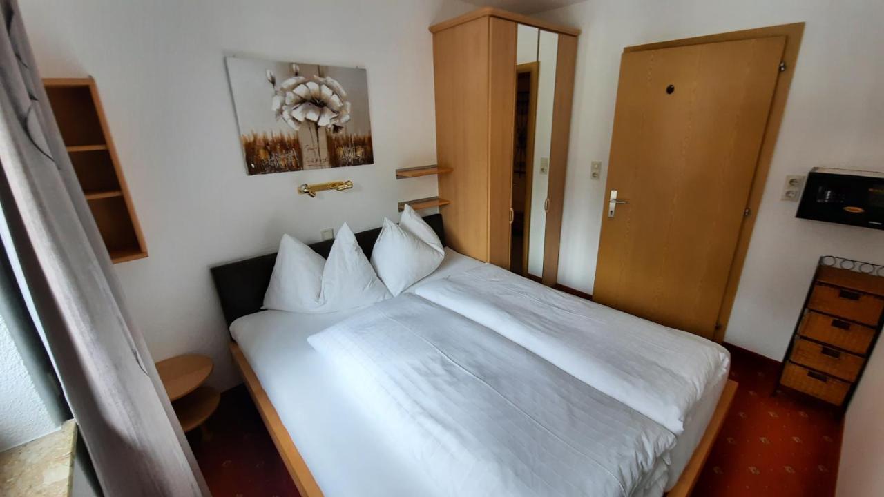 Gaestehaus Almrausch, Ferienanlage Mit Pool Nassereith Zewnętrze zdjęcie