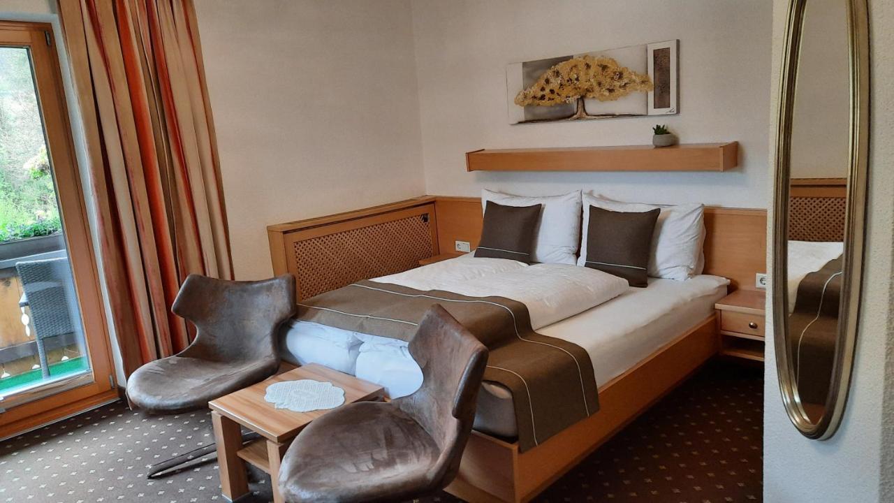 Gaestehaus Almrausch, Ferienanlage Mit Pool Nassereith Zewnętrze zdjęcie