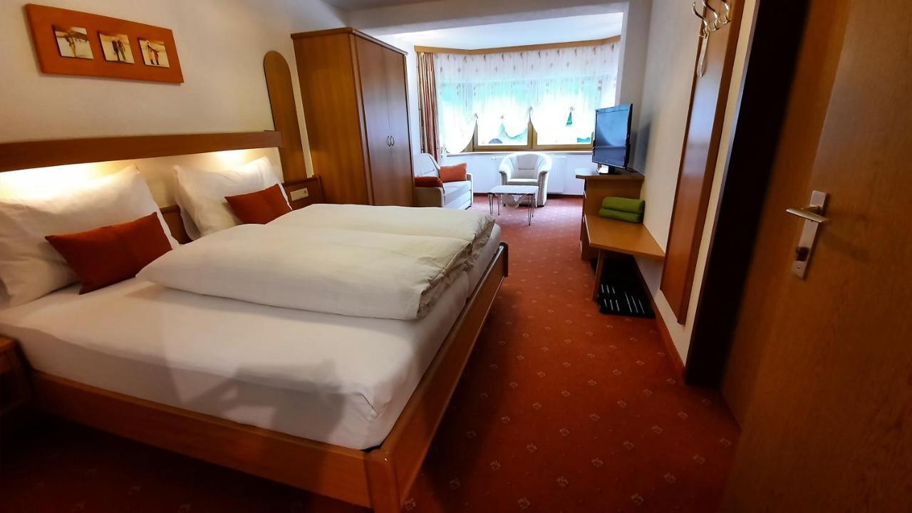 Gaestehaus Almrausch, Ferienanlage Mit Pool Nassereith Zewnętrze zdjęcie