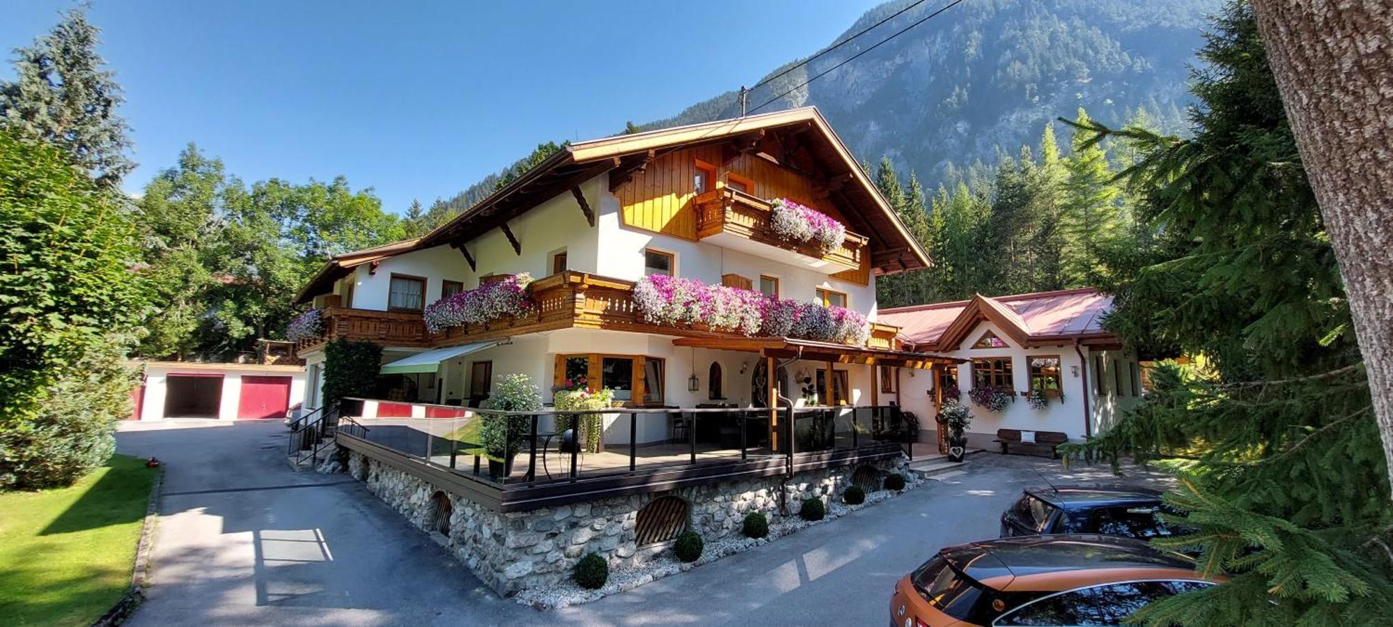 Gaestehaus Almrausch, Ferienanlage Mit Pool Nassereith Zewnętrze zdjęcie